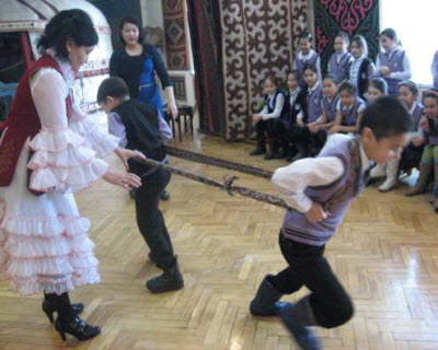 Арқан тартыс, қол күрес